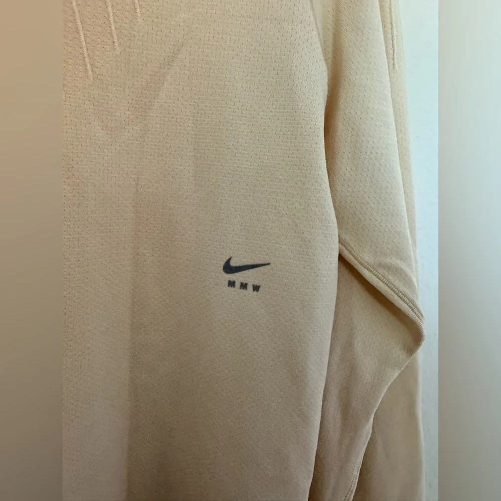 Nike x MMW Womens Athletic Yoga Top Beige Stretch EUC Size XL Long Sleeve